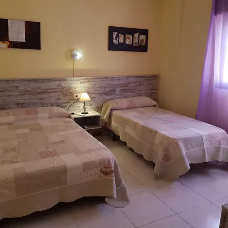 Hostal Virgen Del Rocío-2